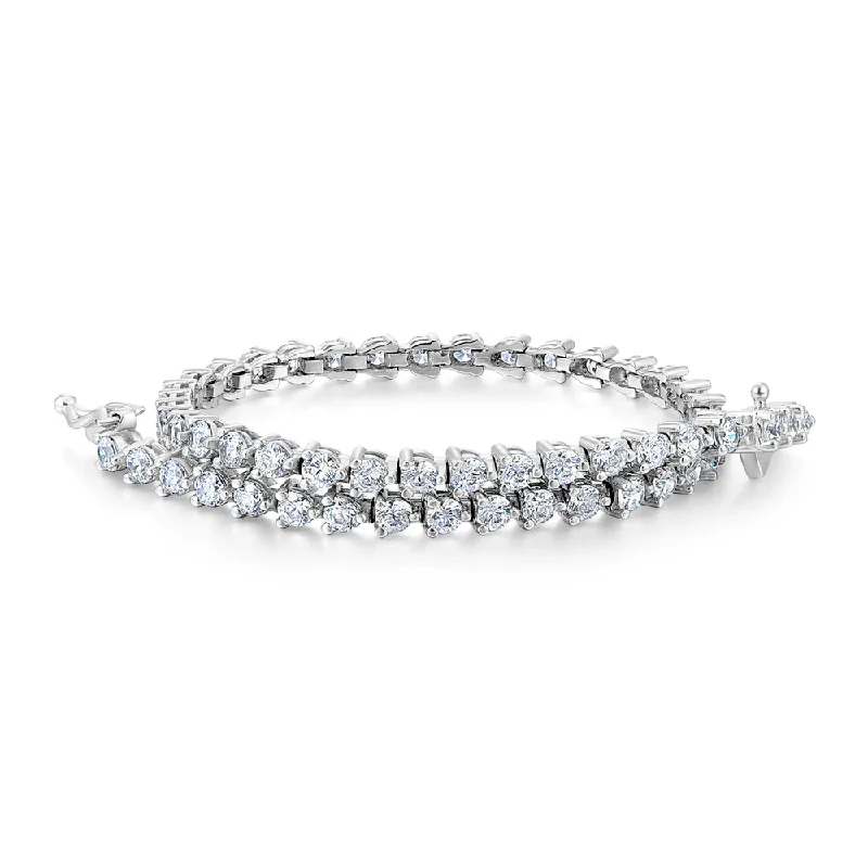 Round Brilliant tennis bracelet with 3.18 carats* of diamond simulants in sterling silver