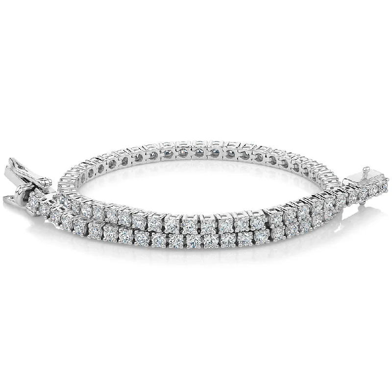 Signature Simulant Diamond 3 carat* TW round brilliant tennis bracelet in 10 carat white gold